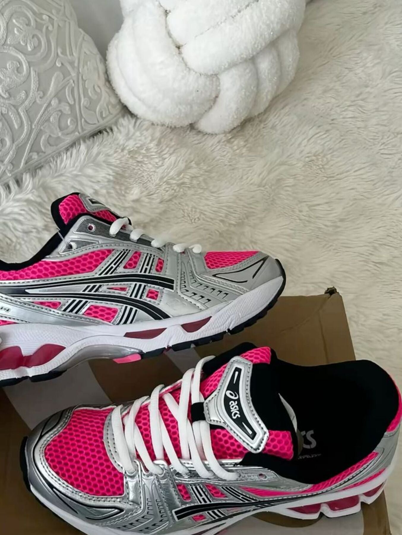 Asics Gel Kayano 14